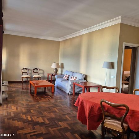 Front Beach Apartment - 3 Bedrooms Bari Dış mekan fotoğraf