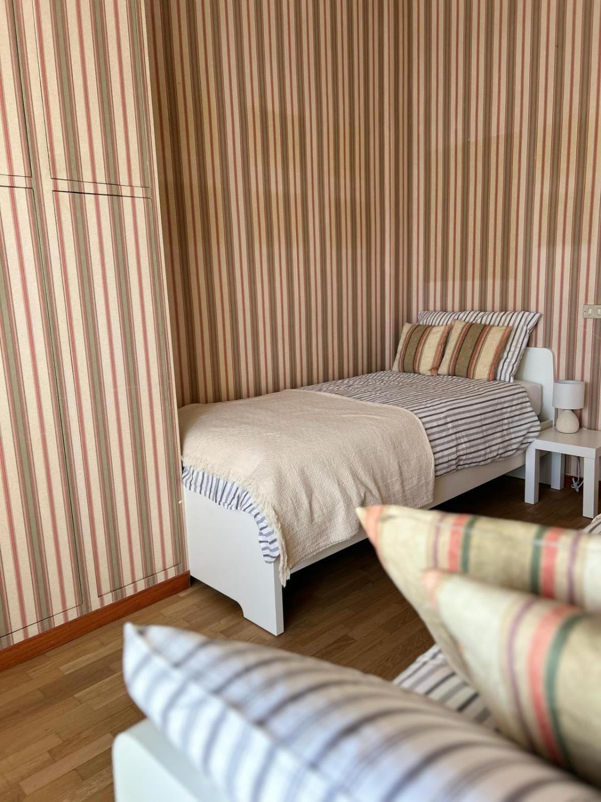 Front Beach Apartment - 3 Bedrooms Bari Dış mekan fotoğraf